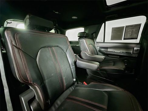 Used 2019 Ford Expedition Limited w/ Equipment Group 303A image 31