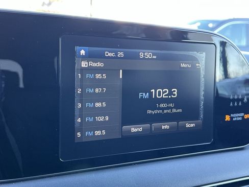 Used 2020 Hyundai Palisade SE image 15