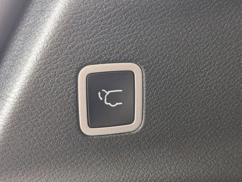 New 2026 Chrysler Pacifica Select image 47