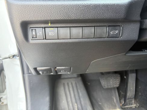 Used 2023 Toyota RAV4 XLE w/ Convenience Package AWD/4WD image 13