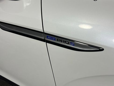 Used 2024 Volkswagen ID.4 Pro S image 12