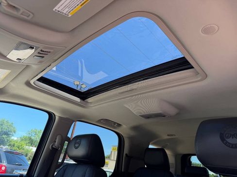 Used 2012 GMC Yukon SLT w/ Heritage Edition Package AWD/4WD image 22