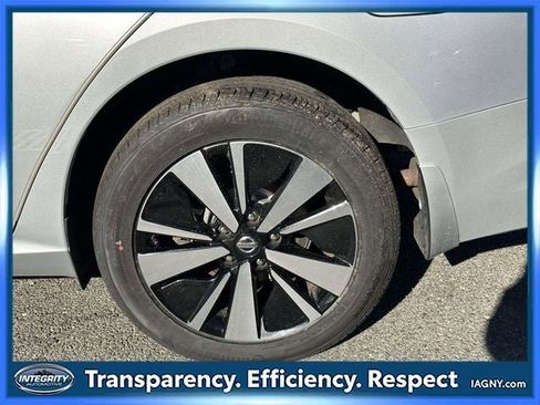 Certified 2022 Nissan Altima 2.5 SV image 10