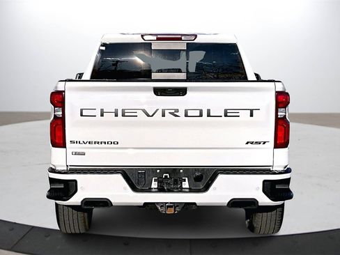Used 2022 Chevrolet Silverado 1500 RST w/ Redline Edition image 8