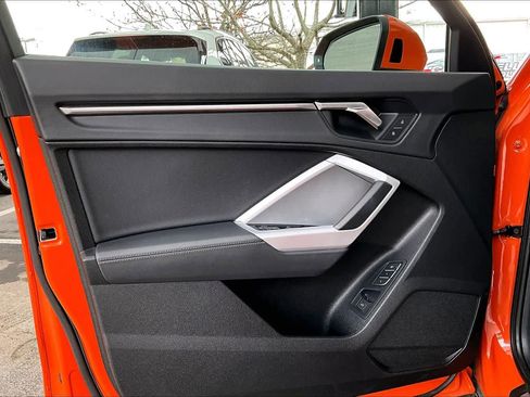 Used 2023 Audi Q3 2.0T Premium image 22