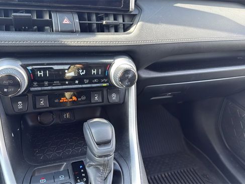 Used 2023 Toyota RAV4 XLE image 22