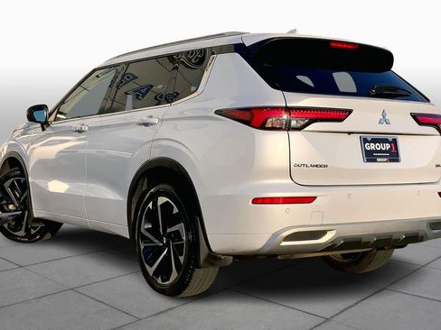Used 2023 Mitsubishi Outlander SEL image 9