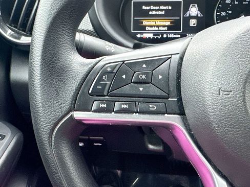 Used 2024 Nissan Kicks SV image 21