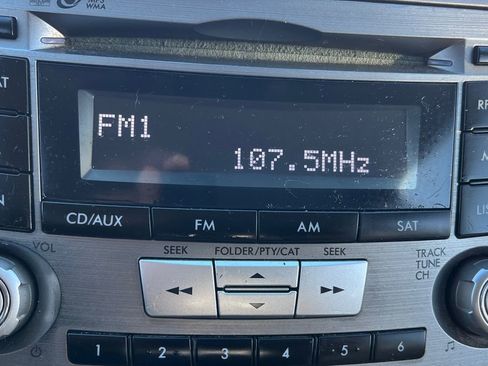 Used 2013 Subaru Outback 2.5i Premium w/ All-Weather Pkg image 12