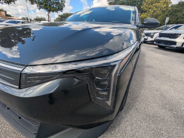 New 2027 Kia K4 FWD image 10