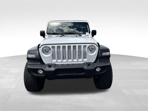 Used 2018 Jeep Wrangler Unlimited Sport AWD/4WD image 3