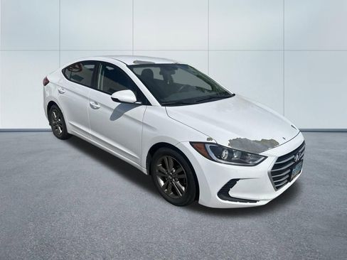 Used 2018 Hyundai Elantra SEL FWD image 2