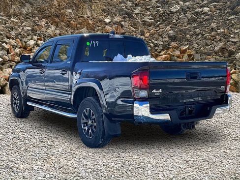 Used 2020 Toyota Tacoma SR5 image 10