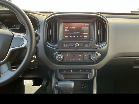 Used 2018 Chevrolet Colorado W/T w/ WT Convenience Package RWD image 4
