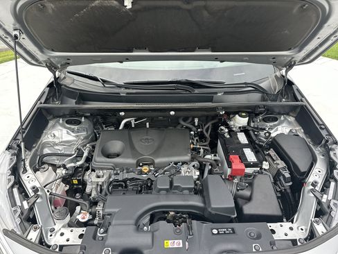 Certified 2022 Toyota RAV4 XLE FWD image 34