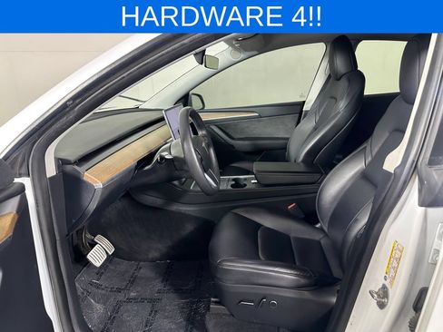 Used 2023 Tesla Model Y Long Range AWD/4WD image 17