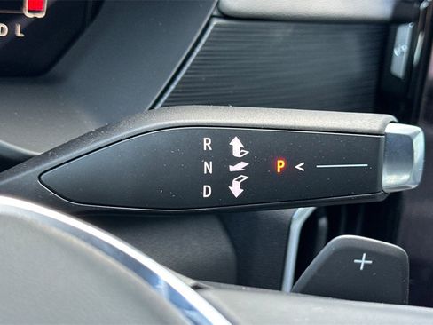 New 2025 GMC Acadia Elevation image 21