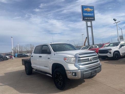 Used 2016 Toyota Tundra SR5 image 6