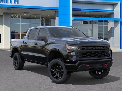 New 2026 Chevrolet Silverado 1500 Custom Trail Boss w/ LPO, Dark Essentials Package AWD/4WD image 7