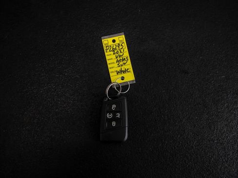 Used 2021 Volkswagen Atlas Cross Sport SE w/ V6 Towing Package FWD image 46