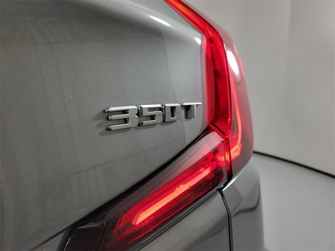 Certified 2025 Cadillac XT4 Premium Luxury image 5