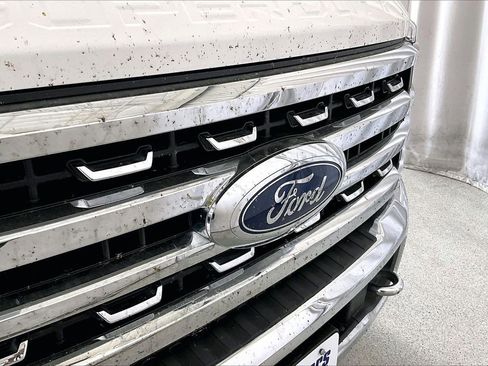 Used 2024 Ford F350 Lariat w/ Chrome Package image 7
