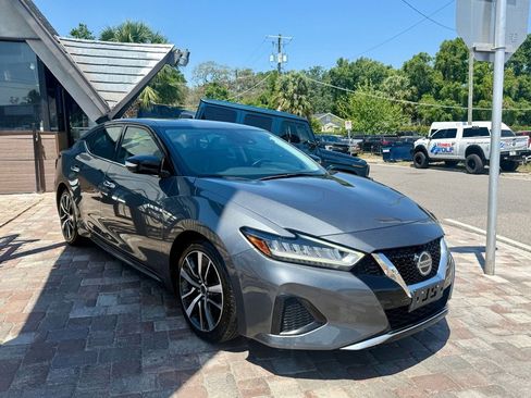 Used 2020 Nissan Maxima 3.5 SV w/ Floor Mat Group FWD image 3