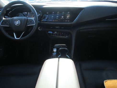 Certified 2022 Buick Envision Essence w/ Technology Package I image 16