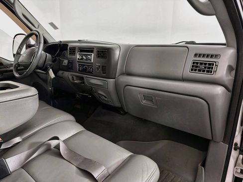 Used 2004 Ford F250 Lariat AWD/4WD image 26