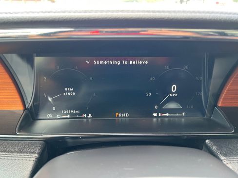 Used 2019 Lincoln Navigator L Reserve image 33