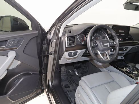 Used 2024 Audi Q5 2.0T Premium w/ Convenience Package image 47