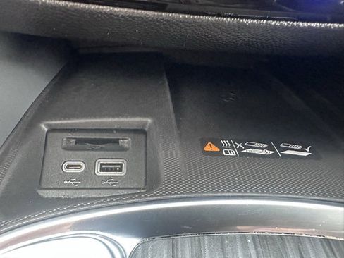 Certified 2024 Buick Enclave Essence image 26