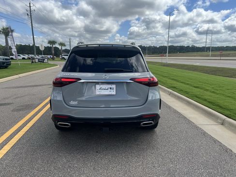 Used 2024 Mercedes-Benz GLE 450 4MATIC image 5