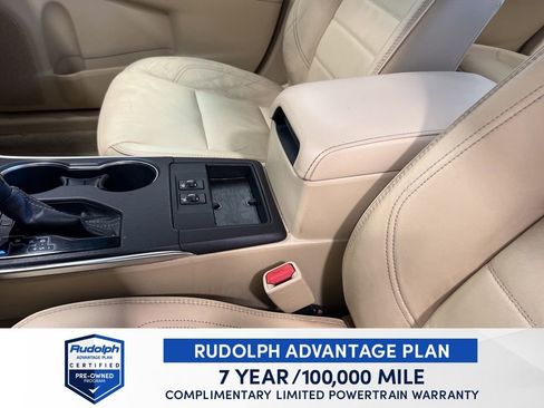 Used 2016 Toyota Camry XLE image 26