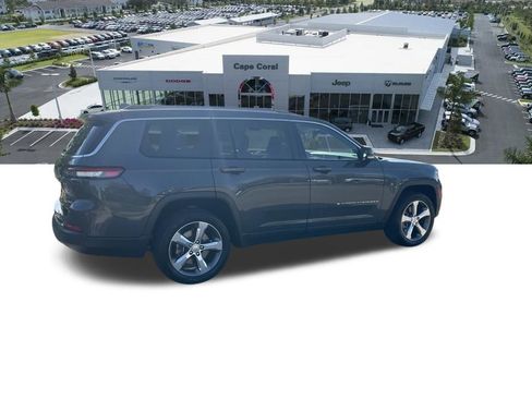 Used 2021 Jeep Grand Cherokee L Limited w/ Trailer Tow Group (B) AWD/4WD image 17