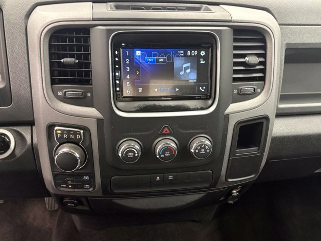 Used 2017 RAM 1500 Express AWD/4WD image 25