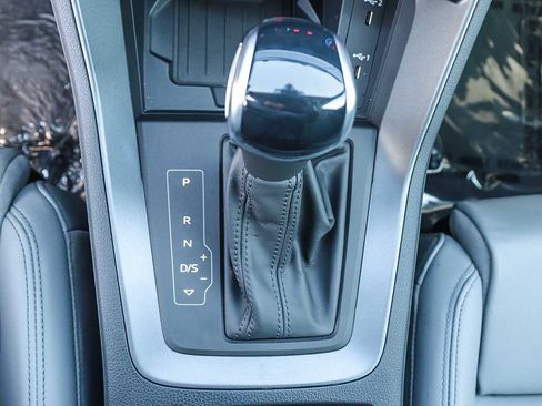 Used 2025 Audi Q3 2.0T Premium w/ Convenience Package image 26