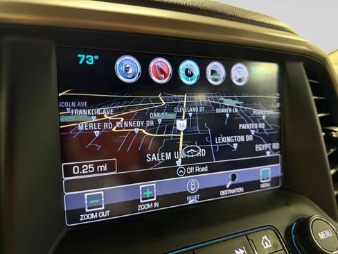 Used 2017 GMC Acadia Denali w/ Technology Package FWD image 29