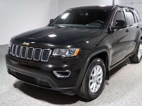 Used 2022 Jeep Grand Cherokee Laredo X RWD image 30