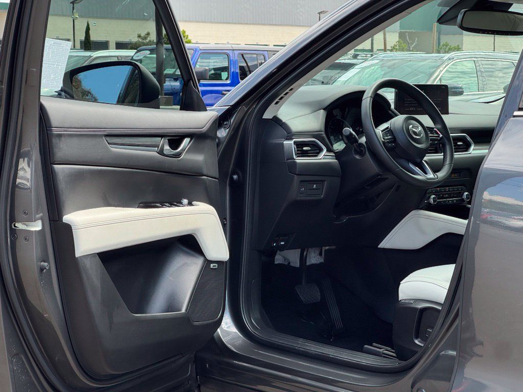 Certified 2023 MAZDA CX-5 AWD 2.5 S w/ Premium Package image 7