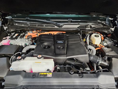 Used 2025 Toyota Tundra 1794 Edition AWD/4WD image 19