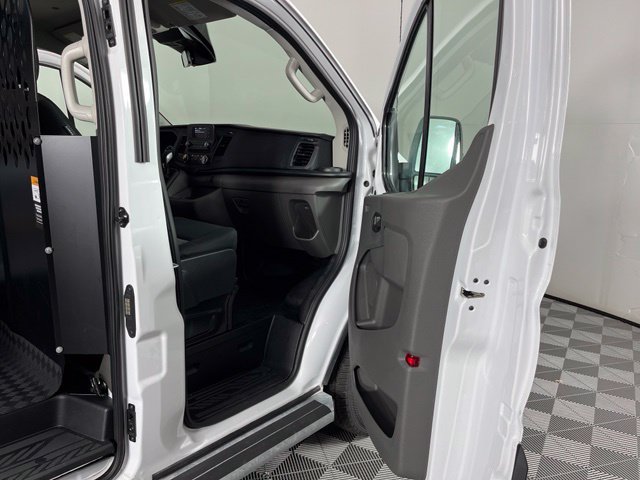 Used 2025 Ford Transit 250 Low Roof w/ Exterior Upgrade Package RWD image 34
