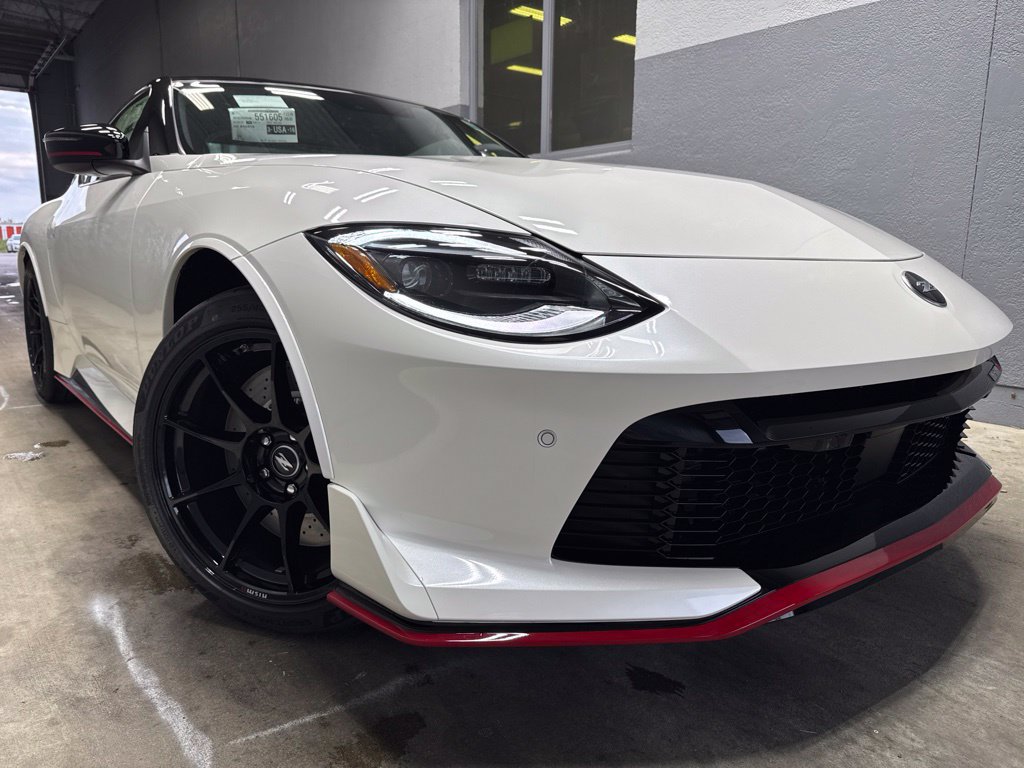 New 2027 Nissan Z NISMO w/ Essentials Package (NISMO) RWD image 2