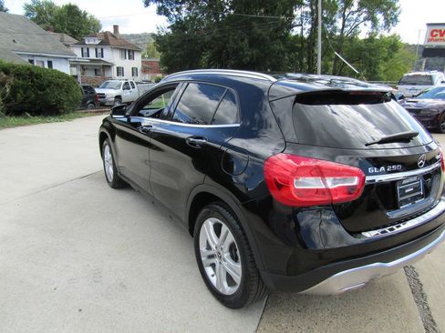 Used 2019 Mercedes-Benz GLA 250 4MATIC image 6