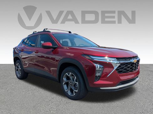 New 2025 Chevrolet Trax LT w/ Driver Confidence Package image 31