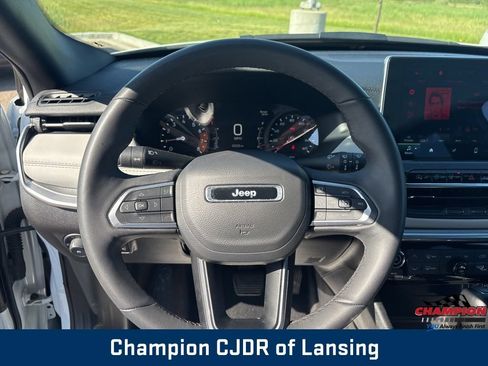 Used 2025 Jeep Compass Limited AWD/4WD image 19