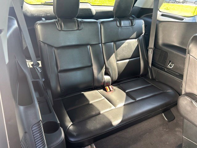 Used 2023 Ford Explorer XLT w/ Equipment Group 202A AWD/4WD image 51