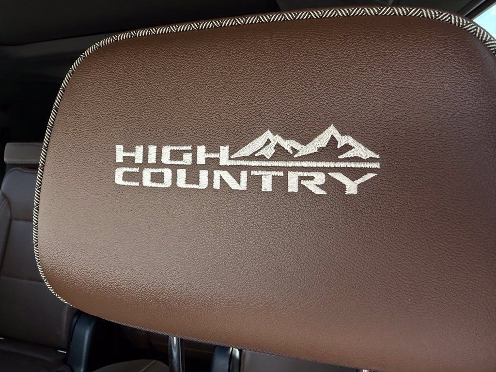 Used 2021 Chevrolet Tahoe High Country AWD/4WD image 25