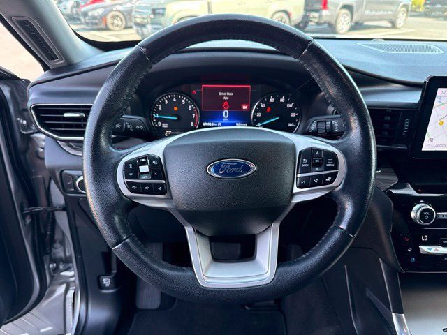 Used 2021 Ford Explorer Limited w/ Equipment Group 301A AWD/4WD image 27
