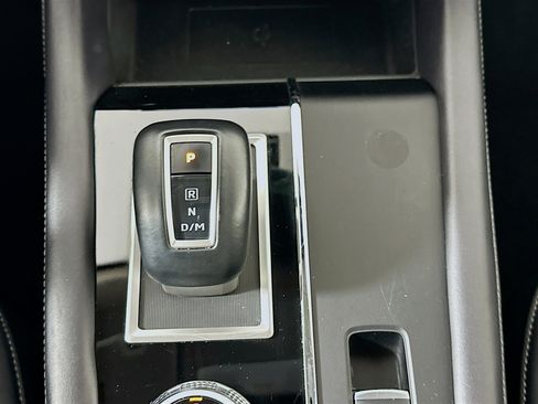 Used 2024 Mitsubishi Outlander SE image 25